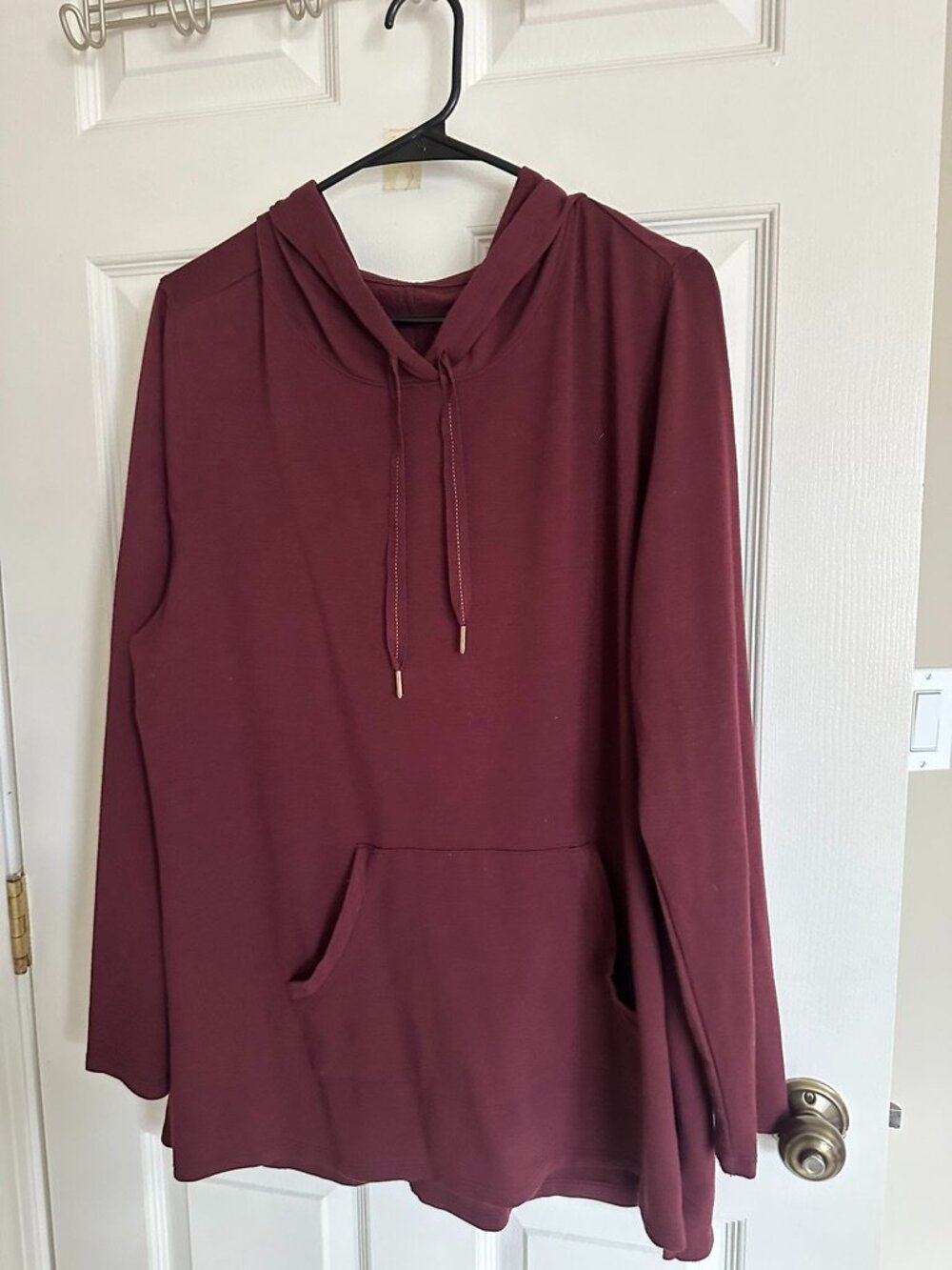 Livi Active Hoodie Womens 18/20 Burgundy Pullover Sweatshirt Plus Size Athleisur
